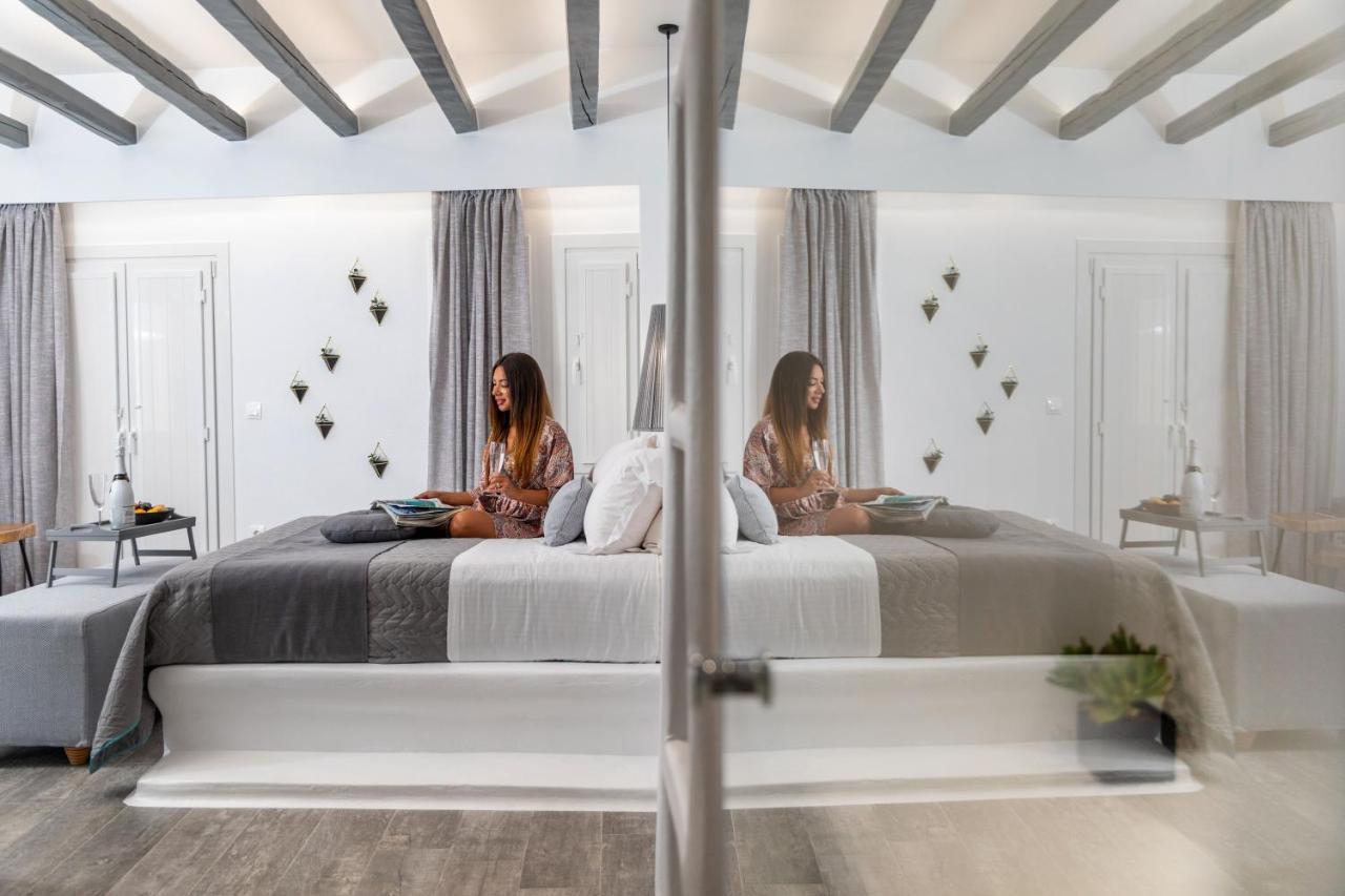 El_Puerto Luxury Port Suites Naxos City Екстериор снимка
