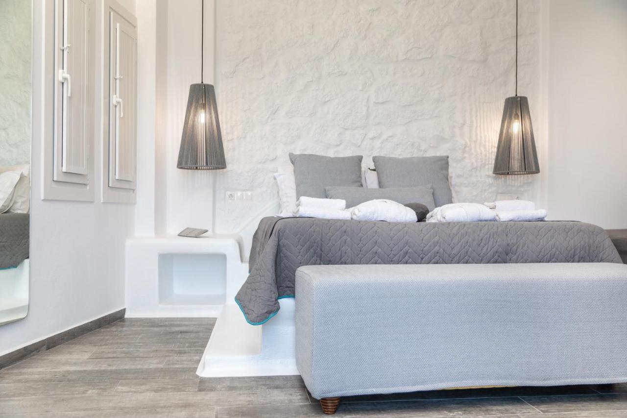 El_Puerto Luxury Port Suites Naxos City Екстериор снимка