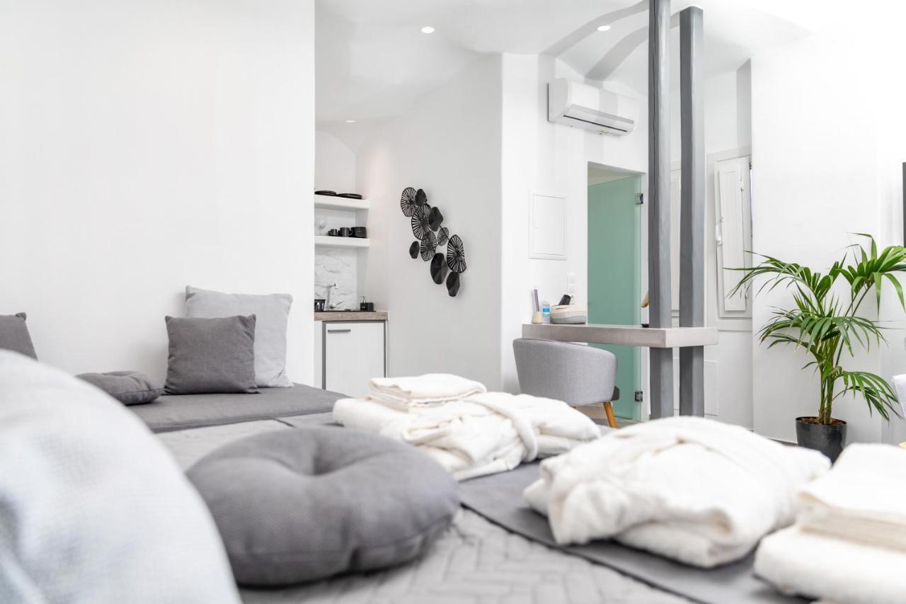 El_Puerto Luxury Port Suites Naxos City Екстериор снимка
