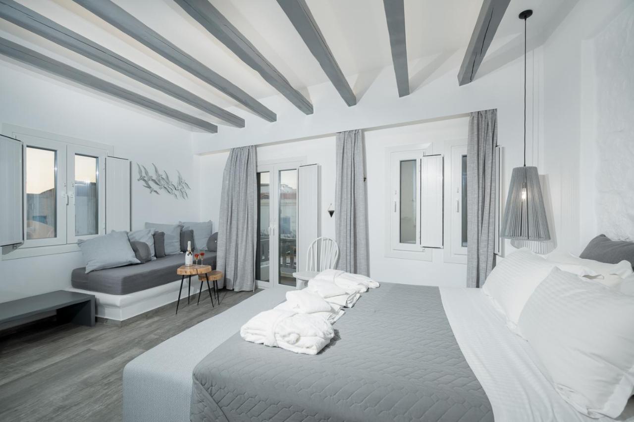 El_Puerto Luxury Port Suites Naxos City Екстериор снимка